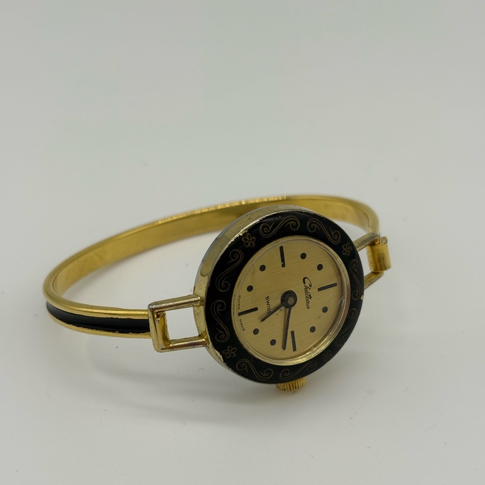 Chateau Gold and Black Bracelet Watch